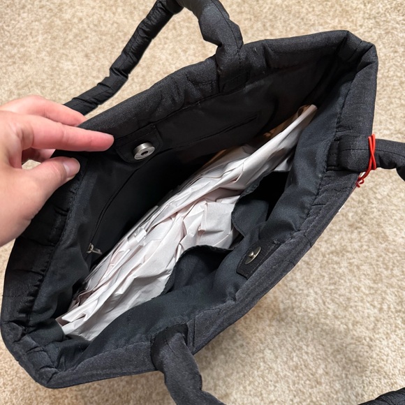 Woolrich x Target Quilted Sheep Tote Bag Black - Picture 7 of 11